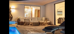 Casa Mila with heated pool in El Roque